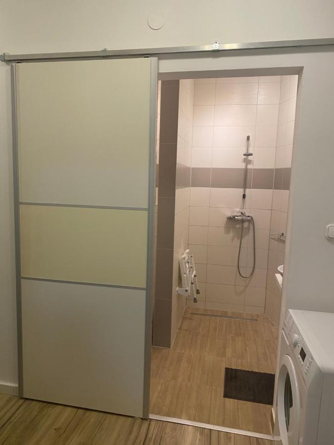 Tatra Apartment By The Danube Fully Accessible Budapest Exterior photo